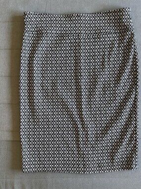 Soho Apparel Black and White‎ Geometric Pencil Skirt